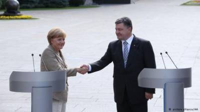 Порошенко подякував Меркель за багатомільйонну допомогу для Донбасу